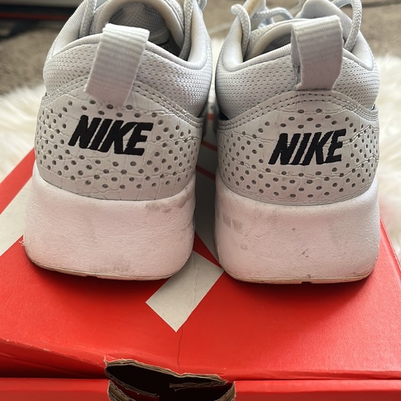 Nike Air Max Thea Sneakers - Picture 2 of 5